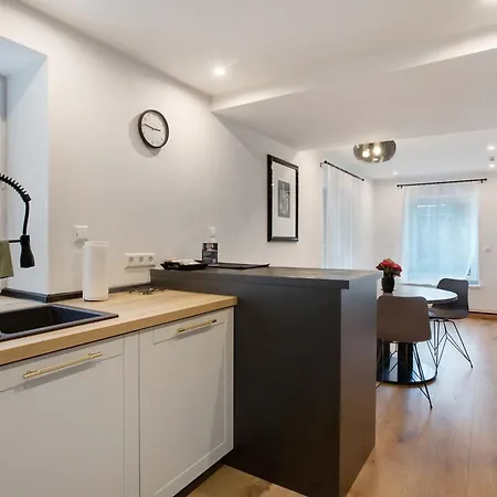 Heimelige Schwarzwaldwohnung Stein Häusern